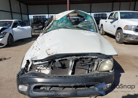 2002 Toyota Tacoma из США, поврежденный, VIN 5TENL42N02Z113253